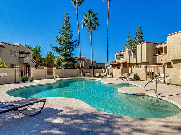 3rd image of 850 S River Dr Unit 1024