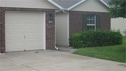1st image of 901 Walters Dr #1
