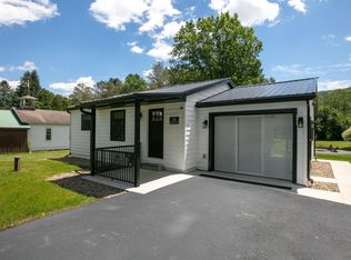 16 Chestnut St, Gaines, PA 16921