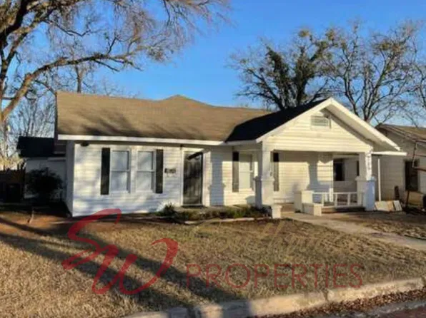 313 E College St, Stephenville, TX 76401