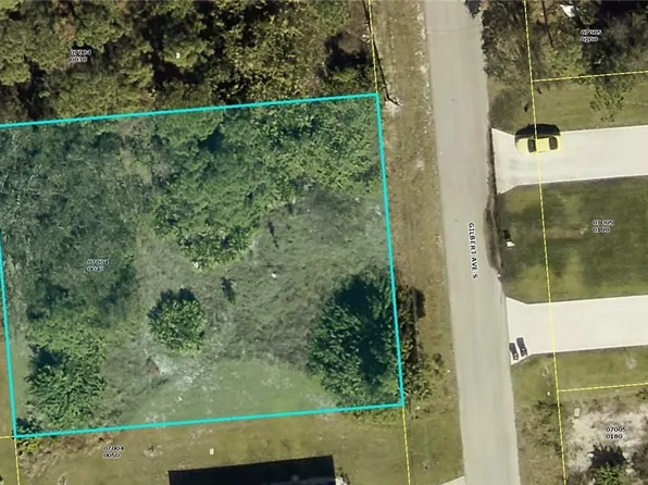 112/114 Gilbert Ave S, Lehigh Acres, FL 33973