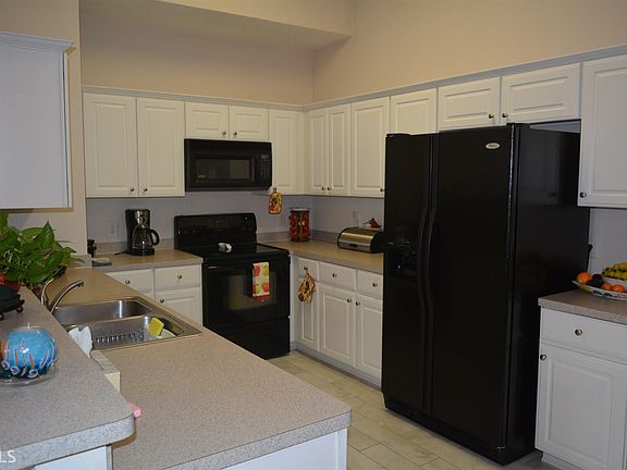 5th image of 510 Cobbler Dr
