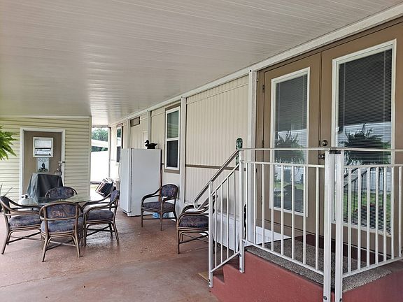 3rd image of 937 Sabal Palm Dr #933