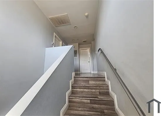 4 bed, 1742 sqft, $3,500 — Photo 3