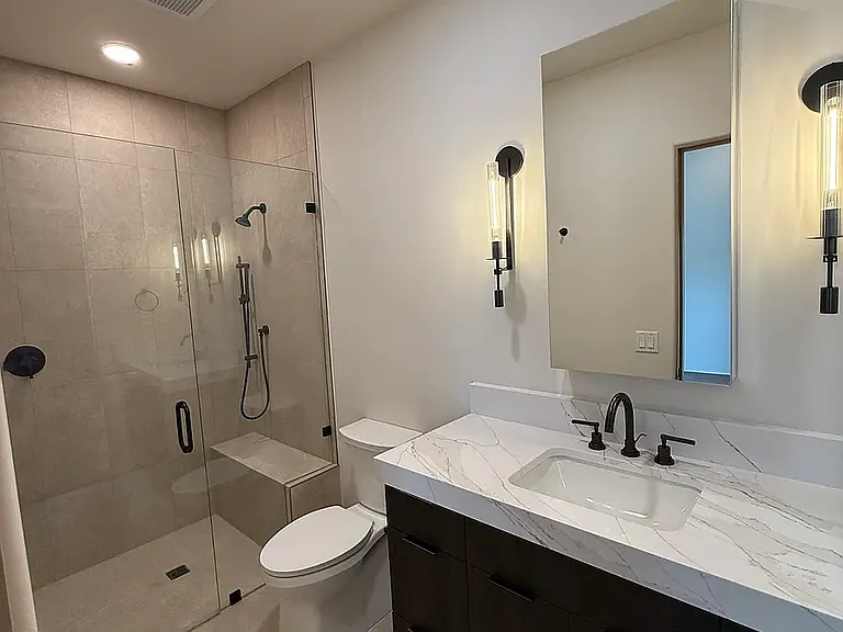 301 W Comstock Ave #4 — Photo 13