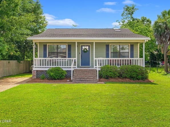 305 Missouri Ave, Lynn Haven, FL 32444