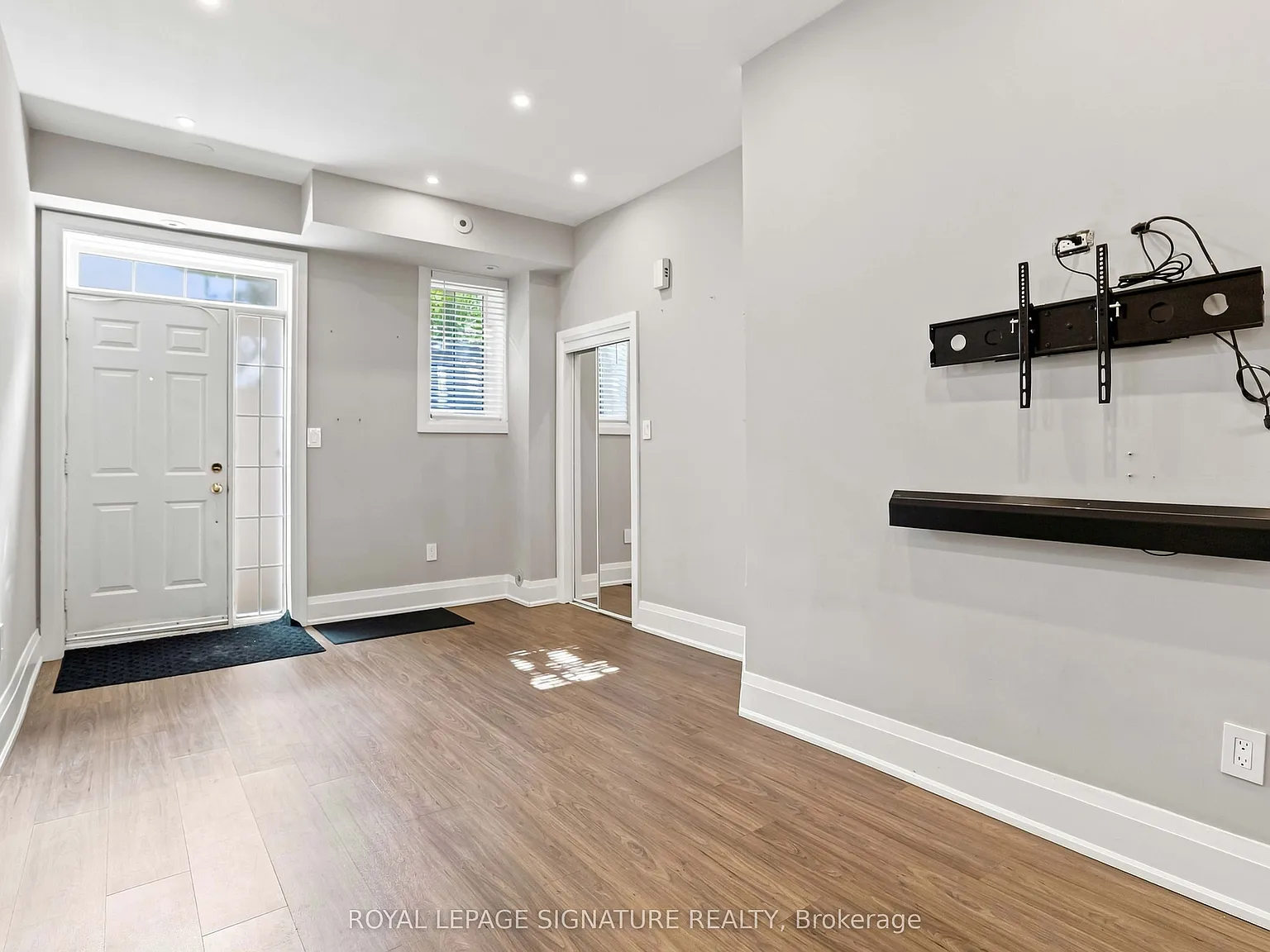 1 bed, $2,000 — Photo 3