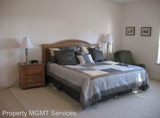 3201A St James Dr, Southport, NC 28461