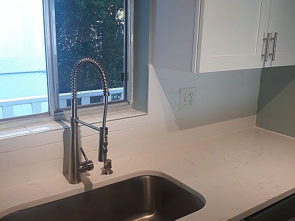 4th image of 405 N Halifax Ave #2090