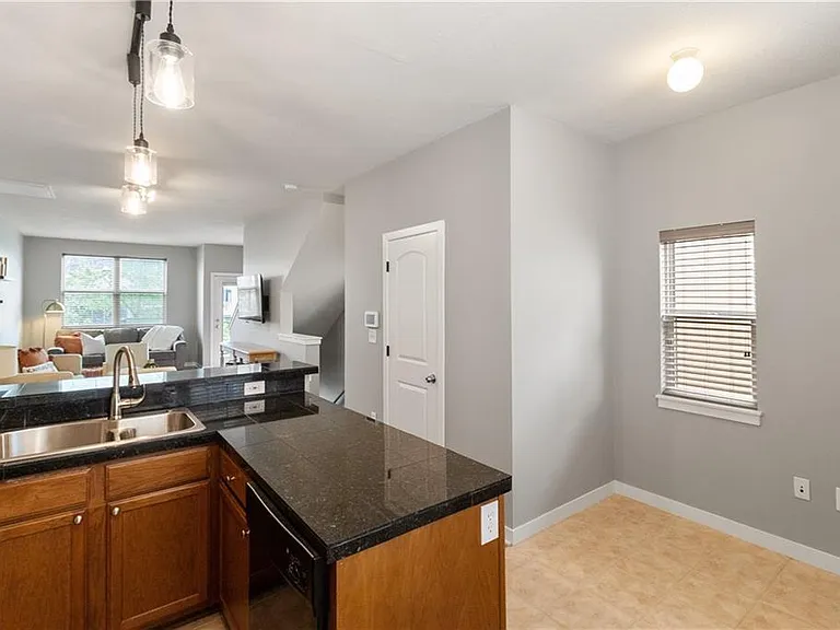 4571 Madison Ave #E-1 — Photo 14
