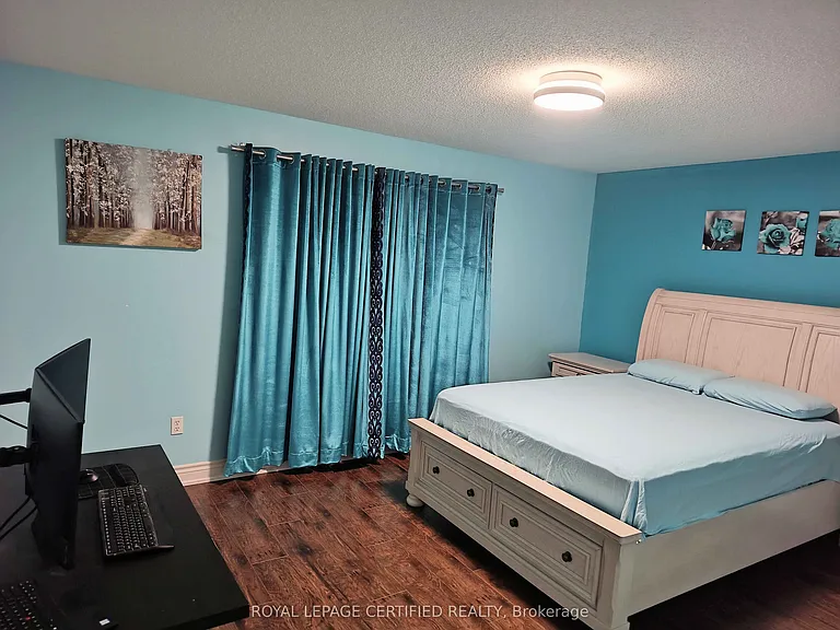 392 Hobbs Cres — Photo 9