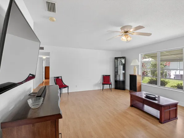 172 High Point Terrace W #D, Delray Beach, FL 33445