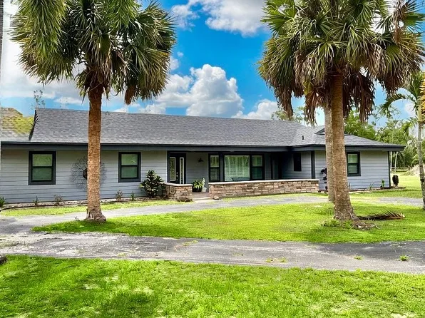 1464 Clydesdale Dr, Loxahatchee, FL 33470