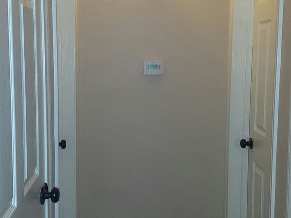 4th image of 528 W Arlight St