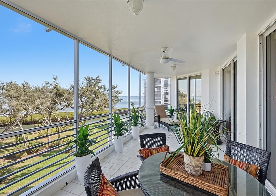 1st image of 2550 Harbourside Dr APT 333