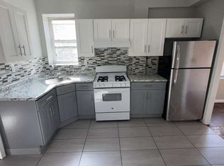 310 14th Ave #C, Newark, NJ 07103
