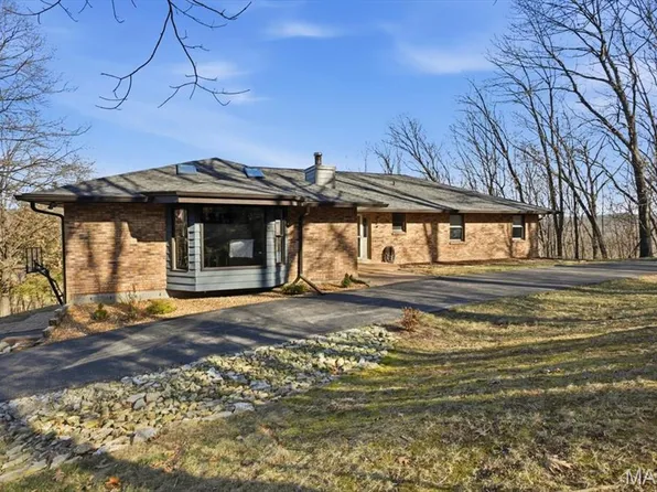 9 Trail Dr, Eureka, MO 63025