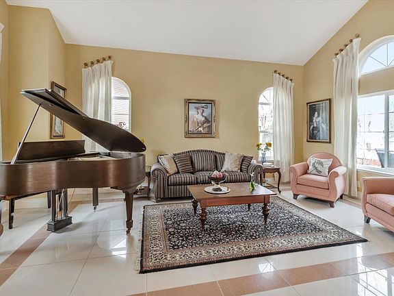 4th image of 17550 Montoya Cir