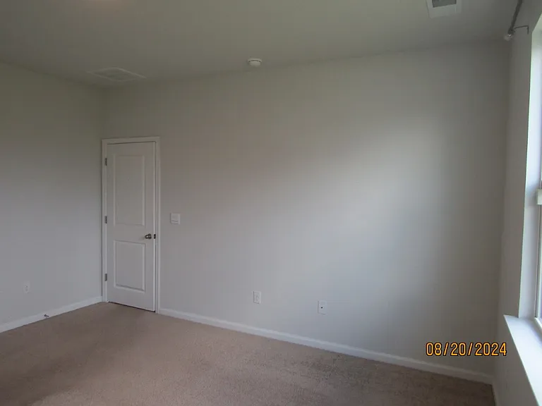 2155 Ainsley Dr — Photo 8