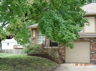 12814 S Blackfoot Dr, Olathe, KS 66062