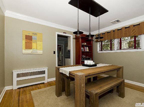 4th image of 47 Alden Ct