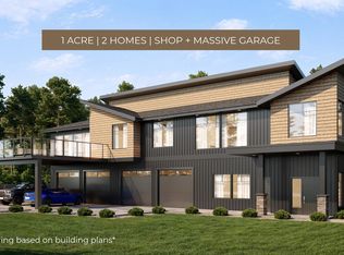 25664 Dewdney Trunk Rd, Maple Ridge, BC V4R1Y2