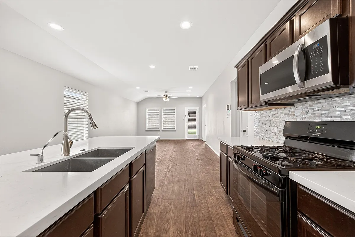 Building Photo - 23119 Barrington Bluff Trl