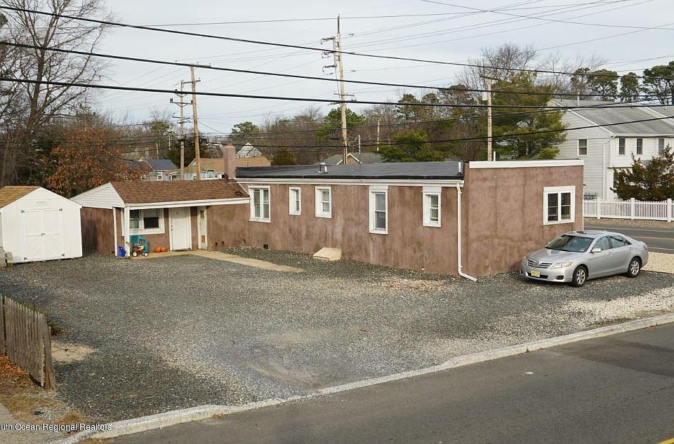 1st image of 512 Coolidge Ave