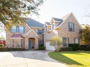 9209 Royal Burgess Dr, Rowlett, TX 75089