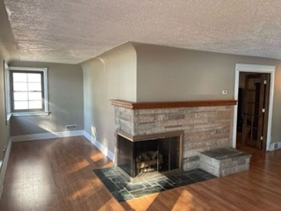 4th image of 4461 Parnell Dr