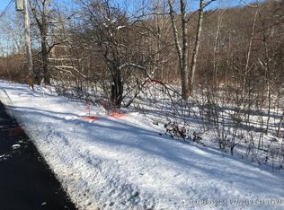 220 Bog Rd, Rockland, ME 04841