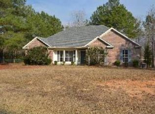 145 Kerri Ct, Wetumpka, AL 36093