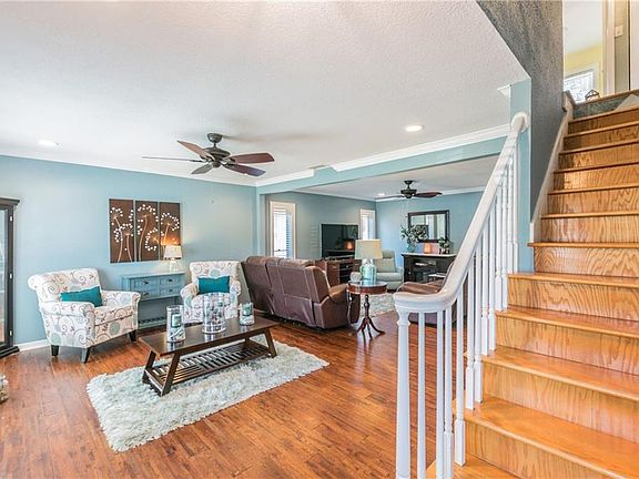 5th image of 16113 Country Crossing Dr