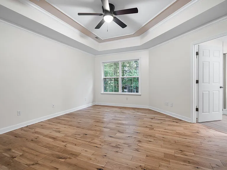 1004 Austin Ct — Photo 21