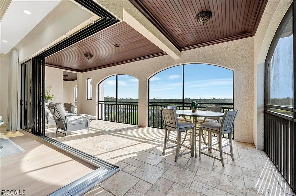 3 bed, 3.5 bath, 2950 sqft, $29,500 — Photo 4