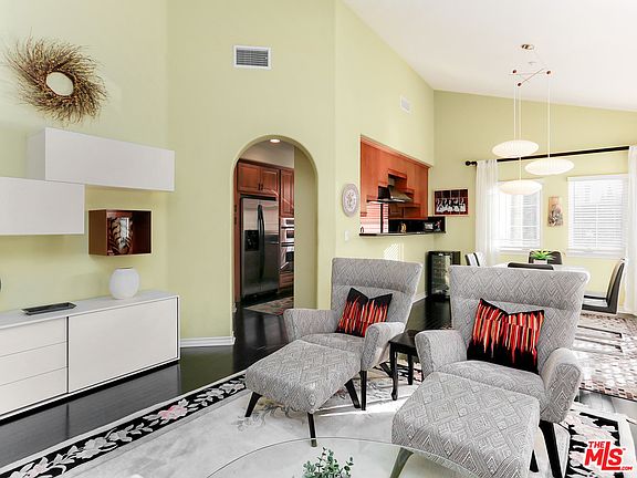 4th image of 7101 Playa Vista Dr APT 202