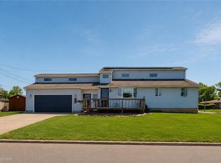 37 Norman Dr, Depew, NY 14043