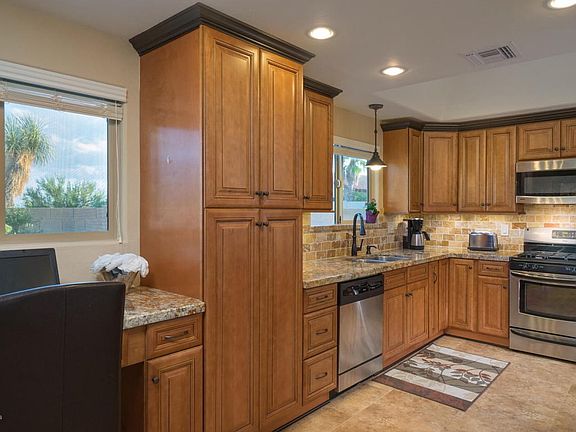 4th image of 11780 N Copper Butte Dr