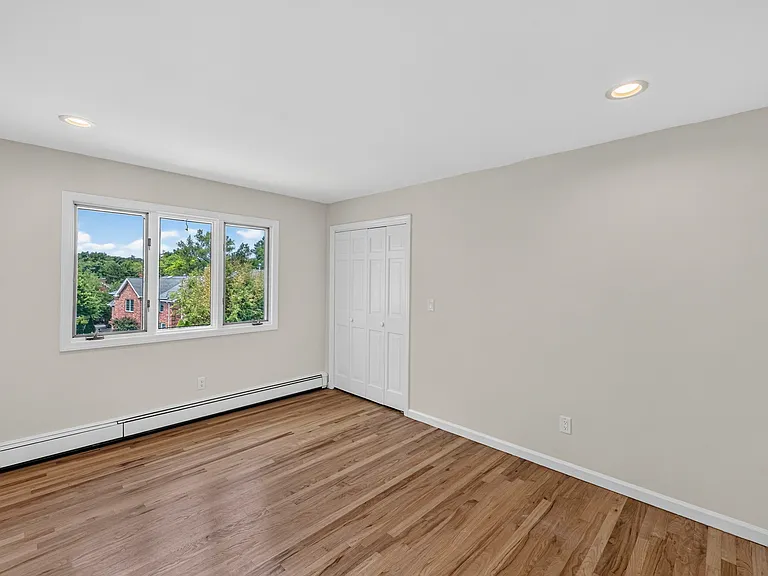 280 Ash St — Photo 26
