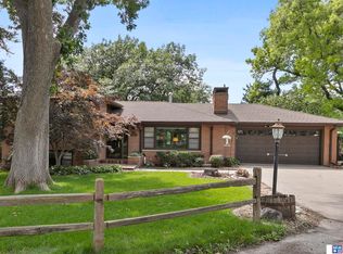 925 S 51st St, Lincoln, NE 68510