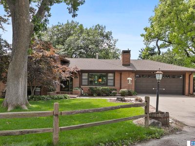 925 S 51st St, Lincoln, NE, 68510