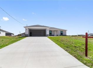 8022 Melody Cir, Labelle, FL 33935