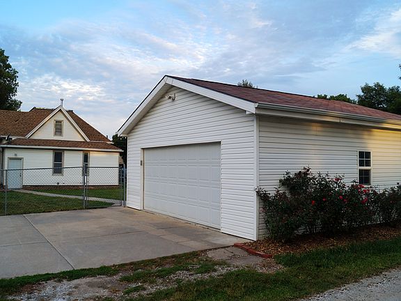 Large detached garage, alley