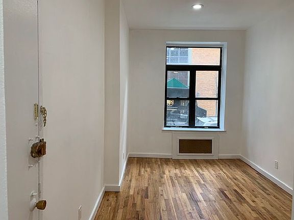 2nd image of 232 E 82nd St APT 3D
