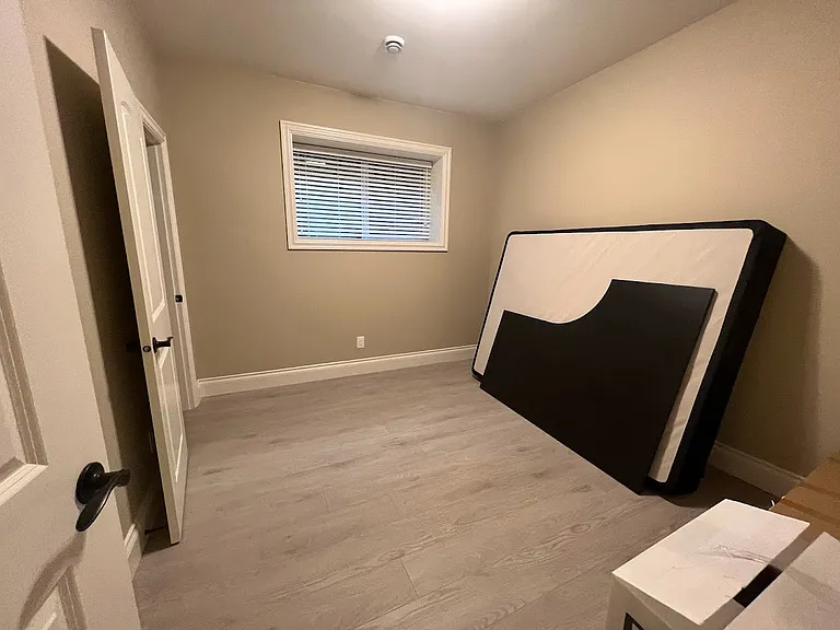 1112 Cornell Ave — Photo 4