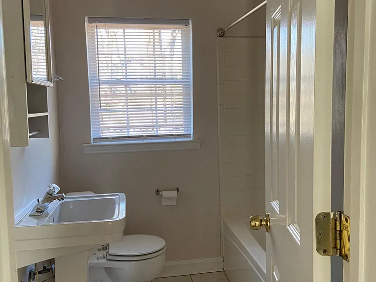 532 Iverson Way — Photo 9