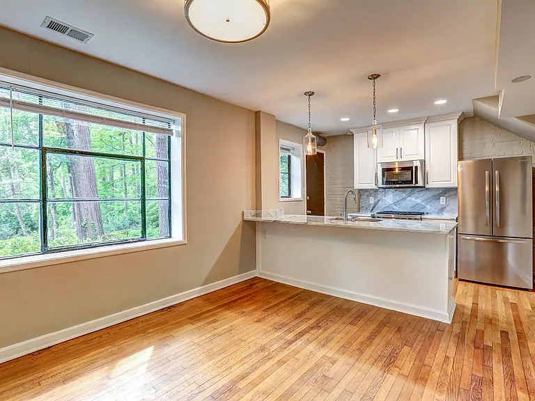 101 Tempsford Ln #D — Photo 5
