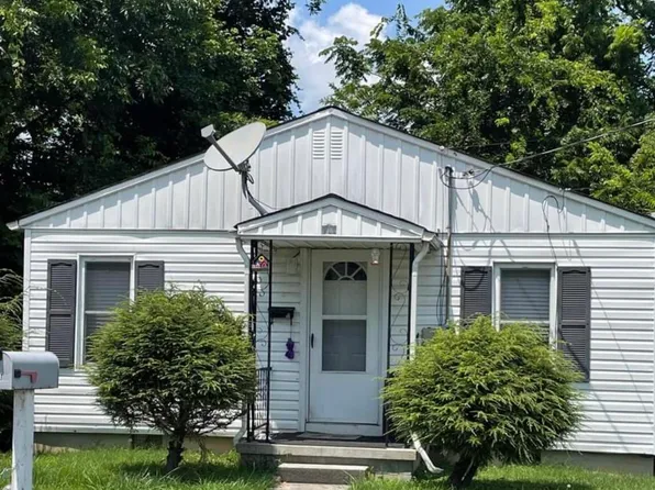 111 E Cottage Ave, Elizabethton, TN 37643