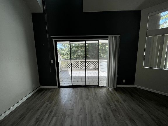 5th image of 2601 Willowbrook Ln #1-1-16