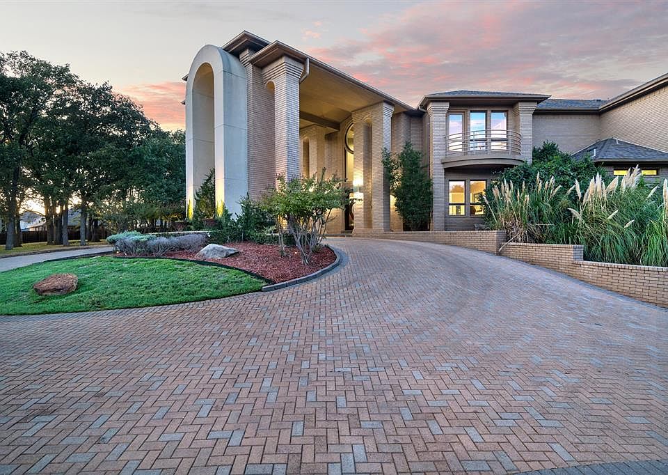 8433 Meadowbrook Dr, Fort Worth, TX 76120 Zillow